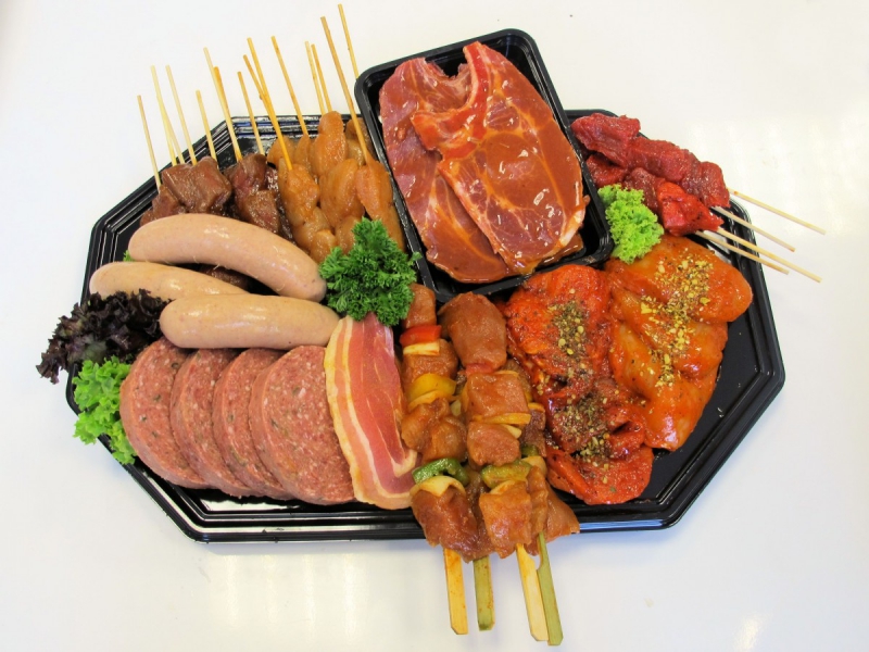 boucherie-COARAZE-min_bbq_butcher_shop_supermarket_meal_party-766127